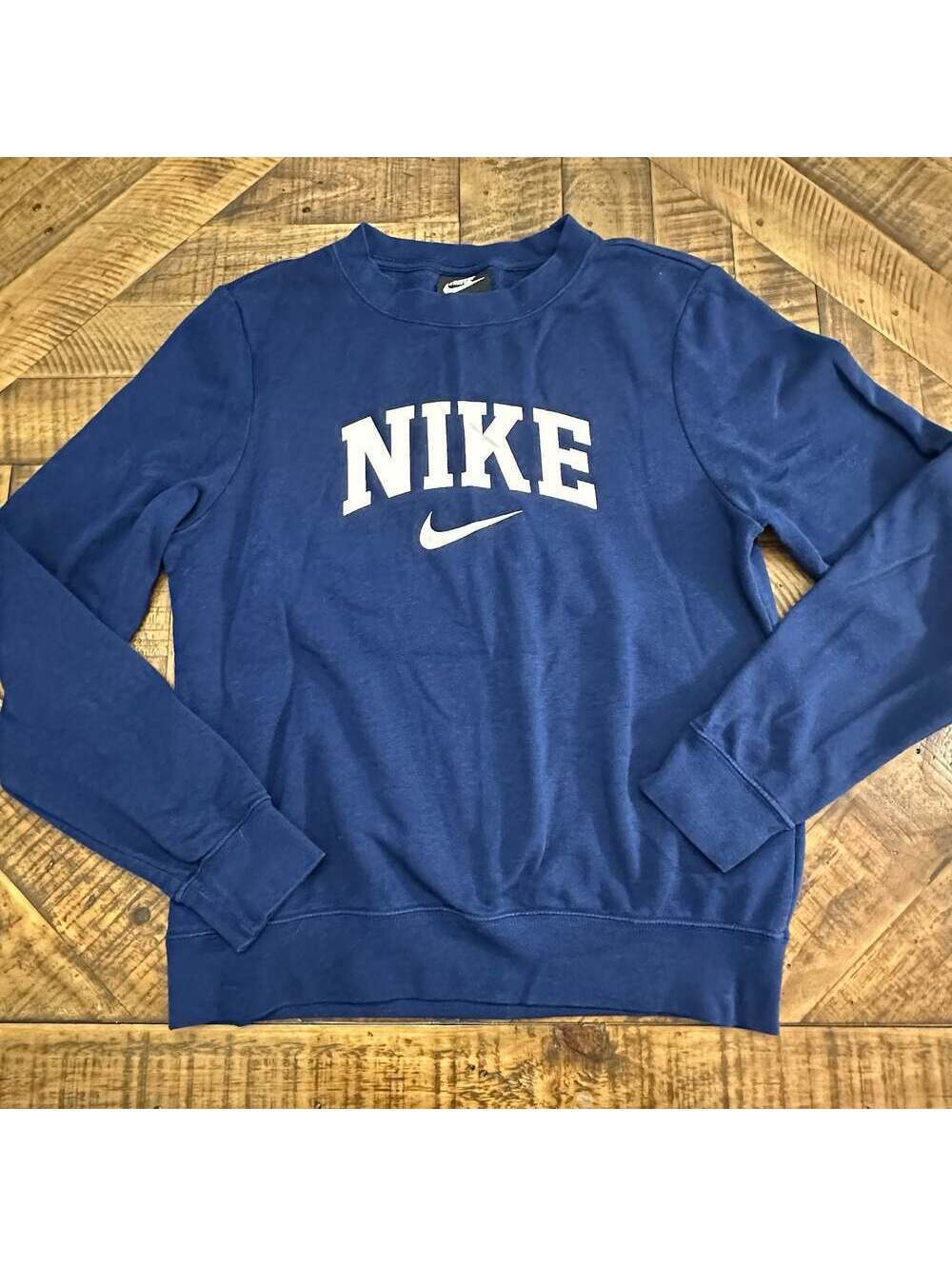 Nike Sportswear Club Fleece Spell Out Logo Crewneck Sweatshirt